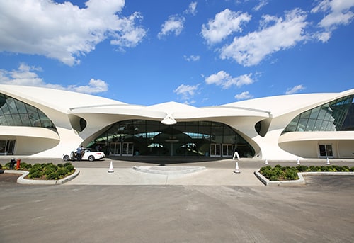 JFK's Saarinen terminal building